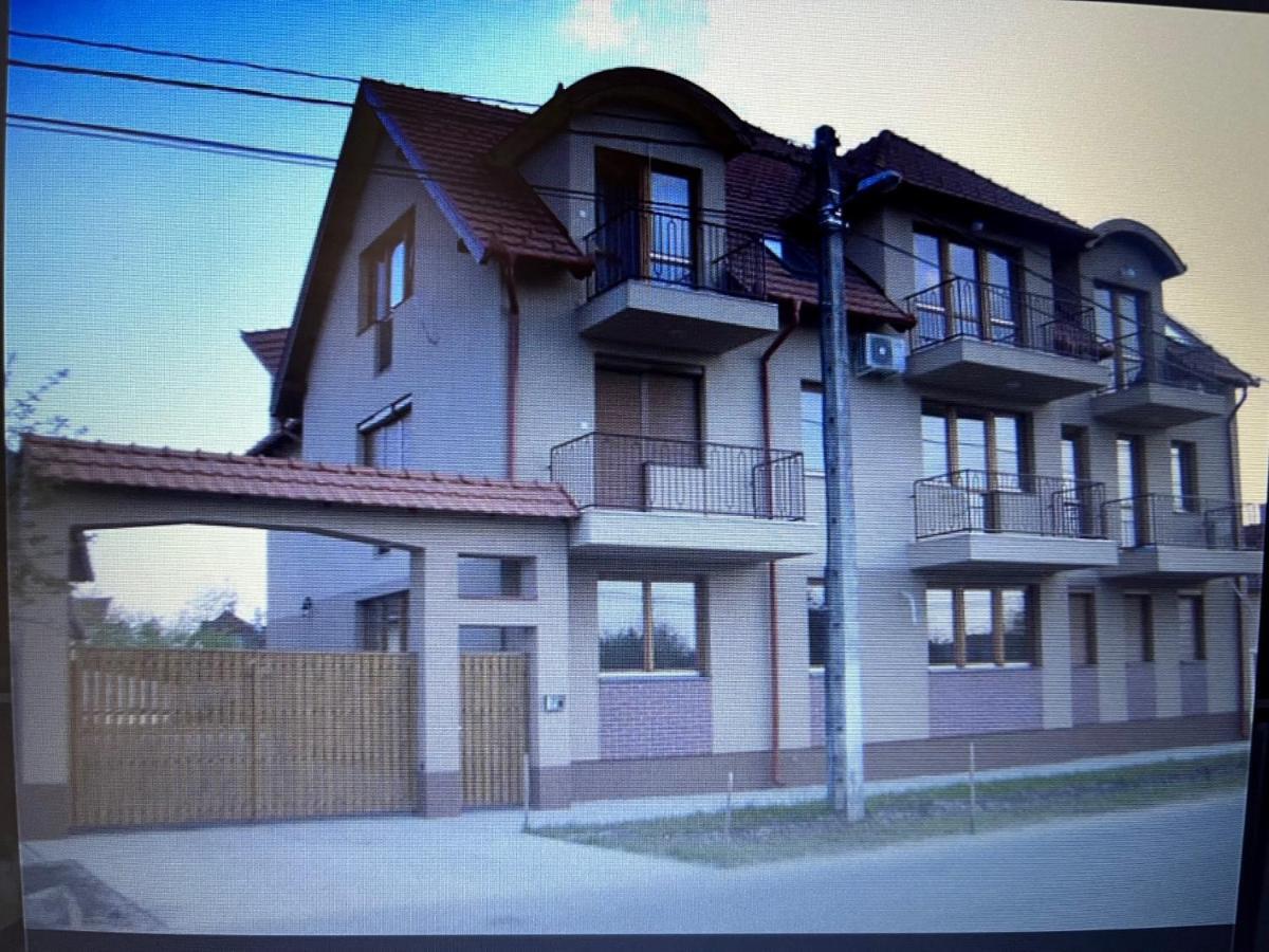 Brookforest Family Apartman Hajduszoboszlo Exterior photo